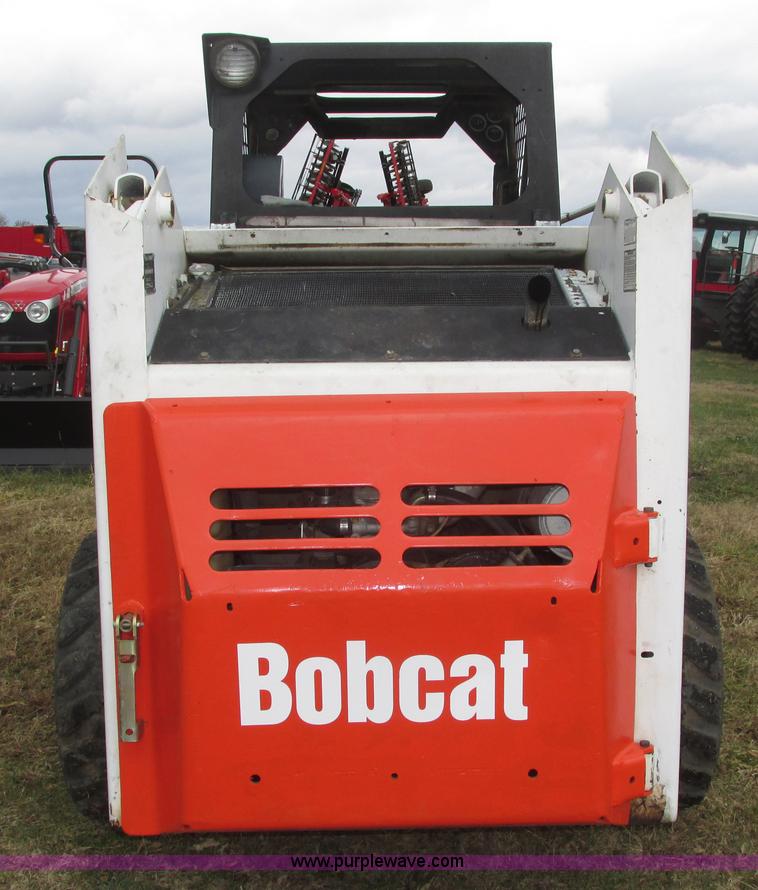 image for item H1005 Bobcat 843 skid steer