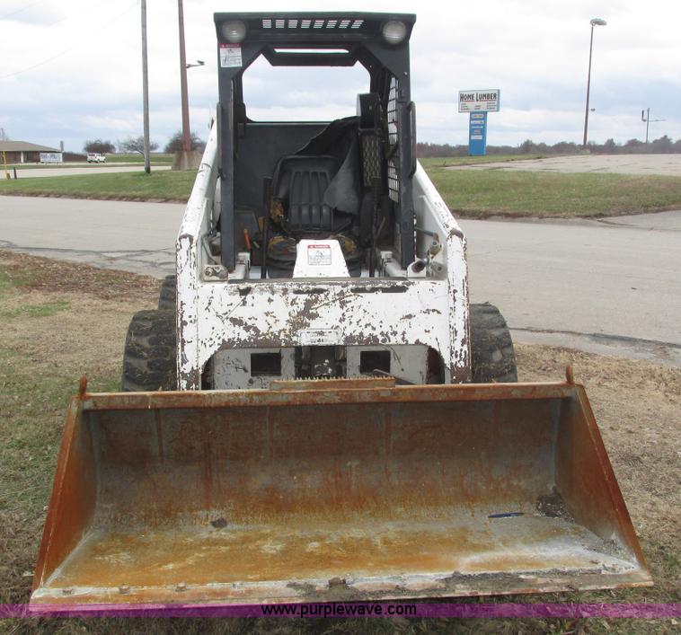 image for item H1005 Bobcat 843 skid steer
