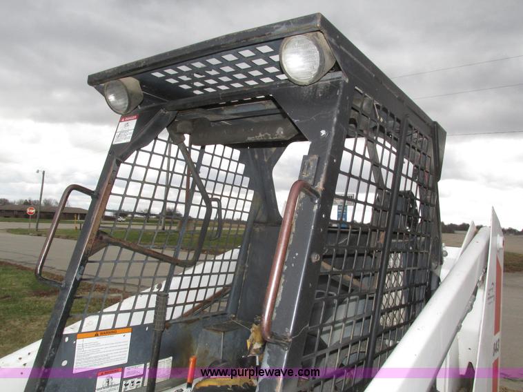 image for item H1005 Bobcat 843 skid steer