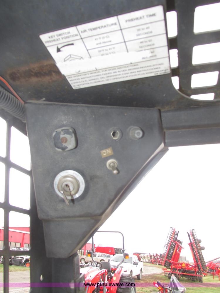image for item H1005 Bobcat 843 skid steer