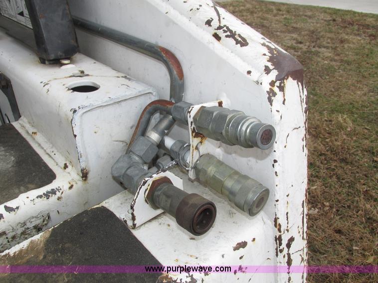 image for item H1005 Bobcat 843 skid steer