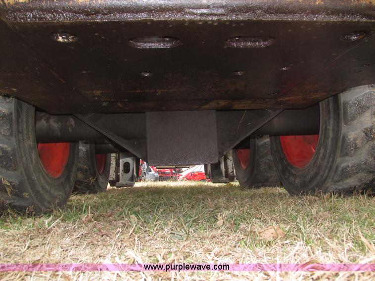 image for item H1005 Bobcat 843 skid steer