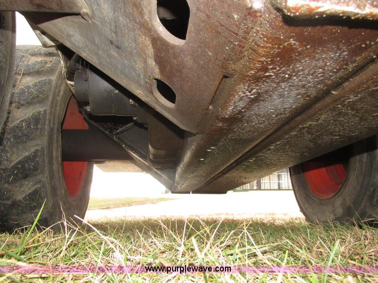 image for item H1005 Bobcat 843 skid steer