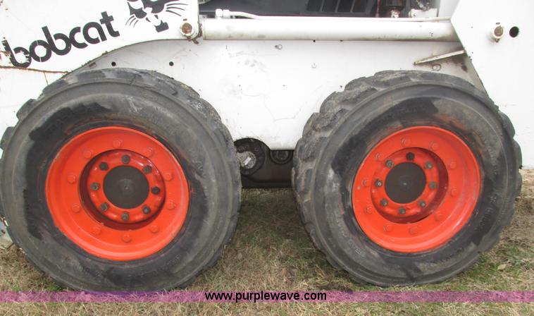 image for item H1005 Bobcat 843 skid steer