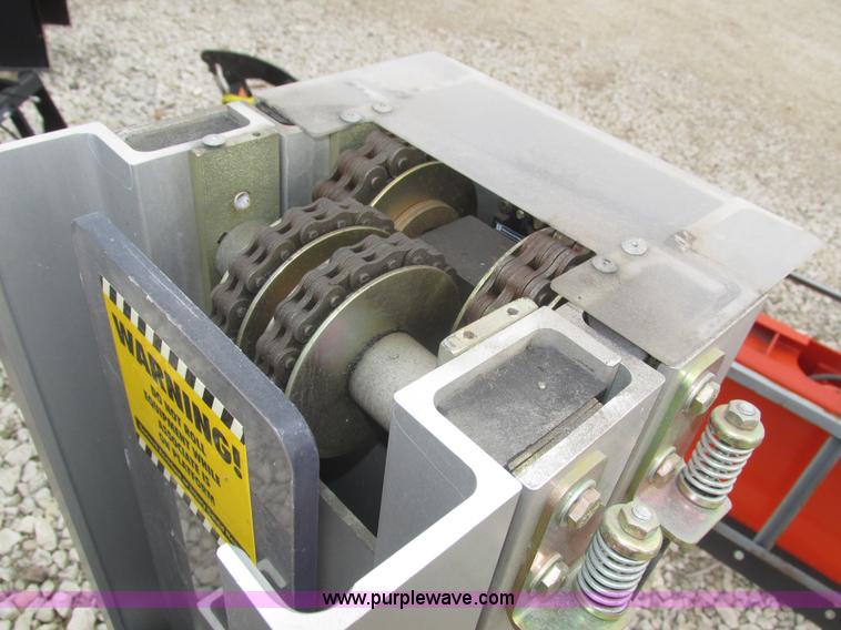 image for item H1011 2004 JLG 12SP vertical lift