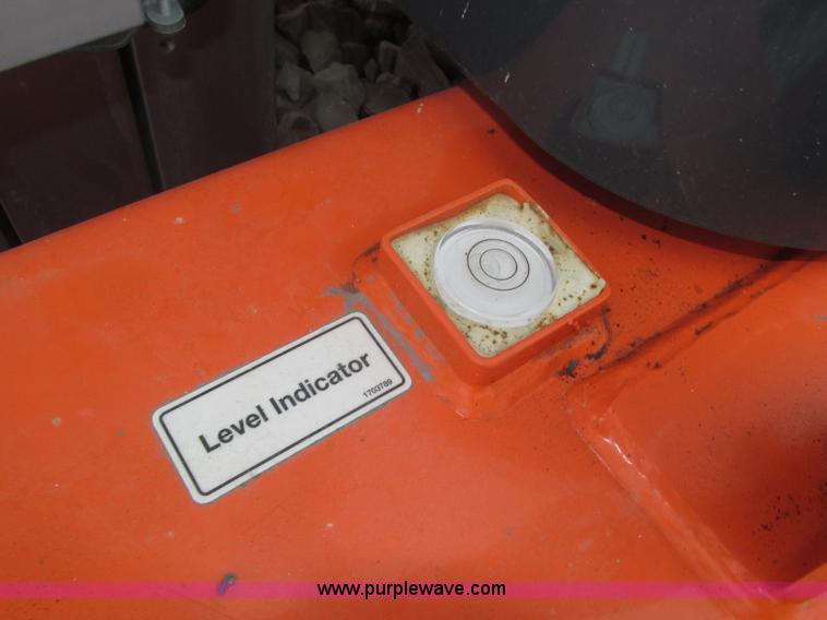 image for item H1011 2004 JLG 12SP vertical lift