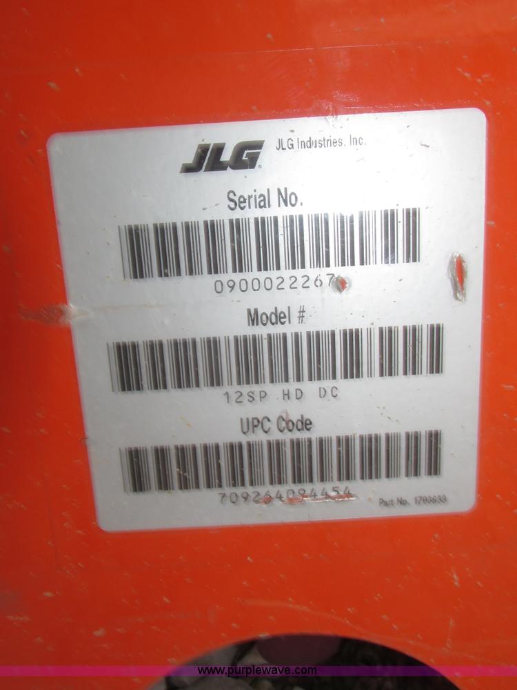 image for item H1011 2004 JLG 12SP vertical lift