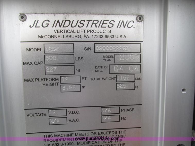 image for item H1011 2004 JLG 12SP vertical lift