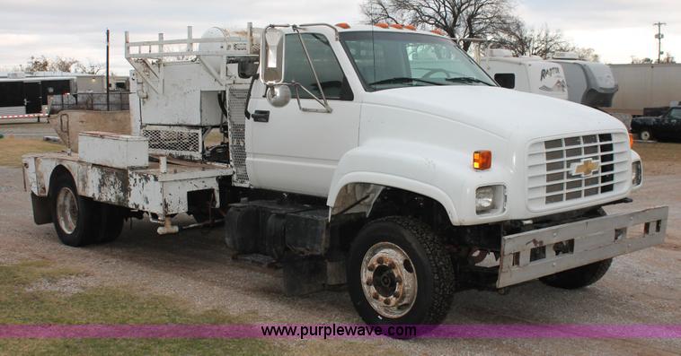image for item H8017 2000 Chevrolet C6500 concrete pump truck
