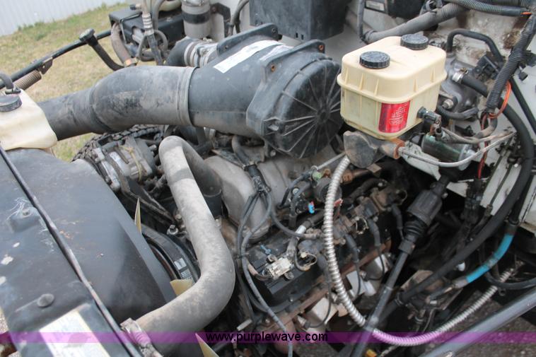 image for item H8017 2000 Chevrolet C6500 concrete pump truck