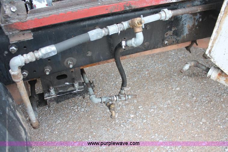 image for item H8017 2000 Chevrolet C6500 concrete pump truck