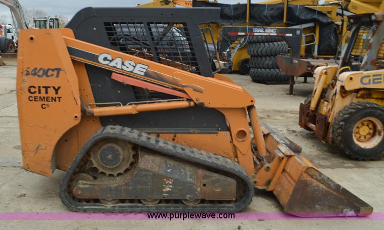 image for item I6267 2006 Case 440CT compact skid steer