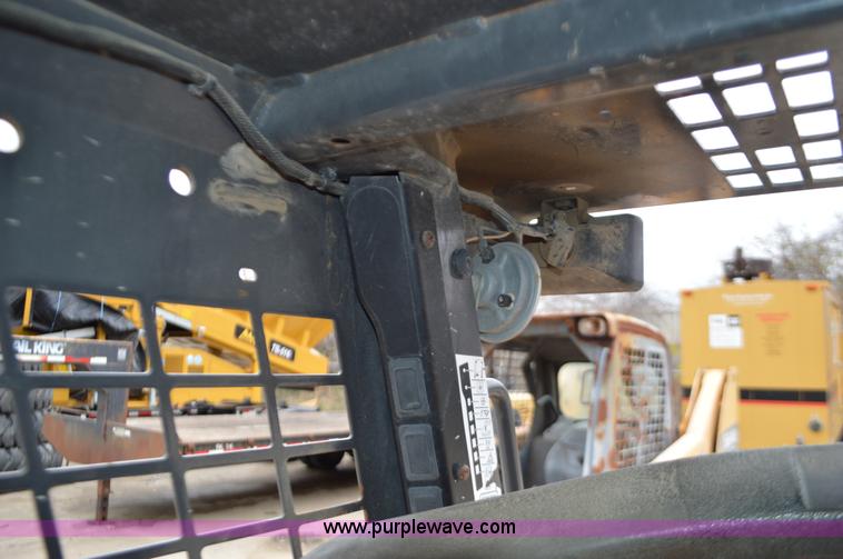 image for item I6267 2006 Case 440CT compact skid steer