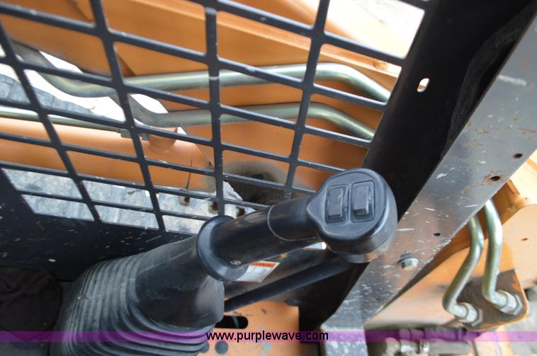 image for item I6267 2006 Case 440CT compact skid steer