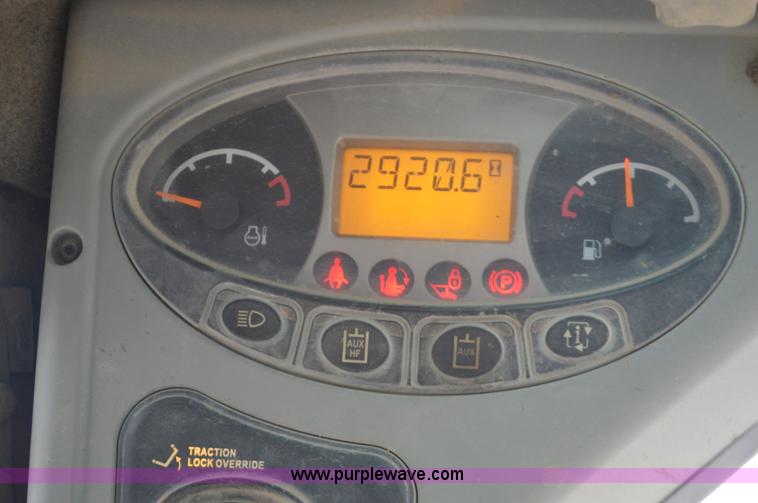 image for item I6269 2009 Bobcat T180 skid steer