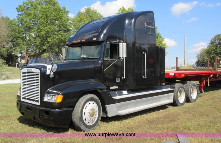 image for item I6460 1996 Freightliner FLD semi truck