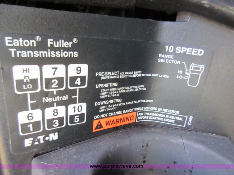 image for item I6460 1996 Freightliner FLD semi truck