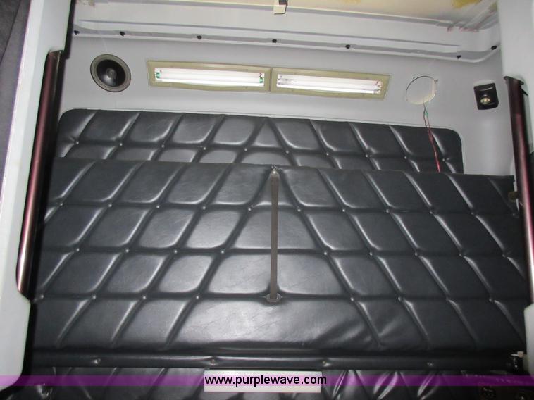 image for item I6460 1996 Freightliner FLD semi truck