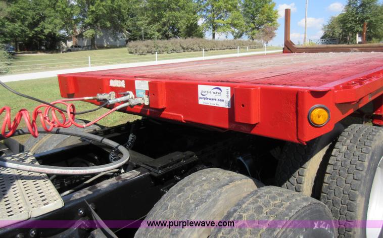 image for item I6461 1999 Fontaine flatbed trailer