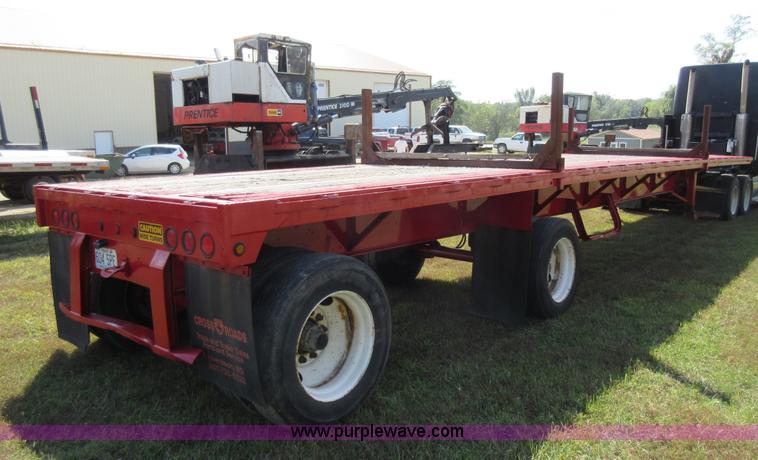 image for item I6461 1999 Fontaine flatbed trailer