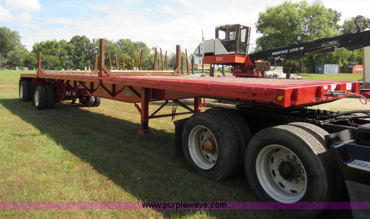 image for item I6461 1999 Fontaine flatbed trailer