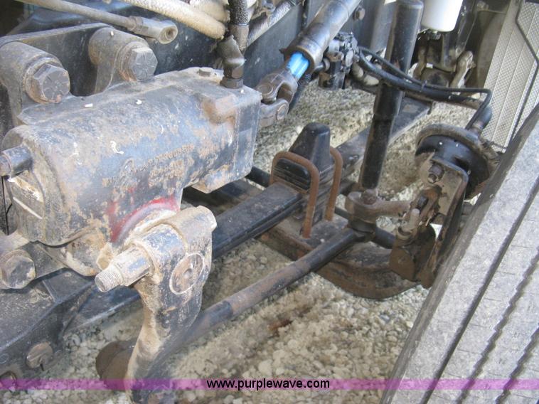 image for item J2978 1995 Kenworth T800 semi truck