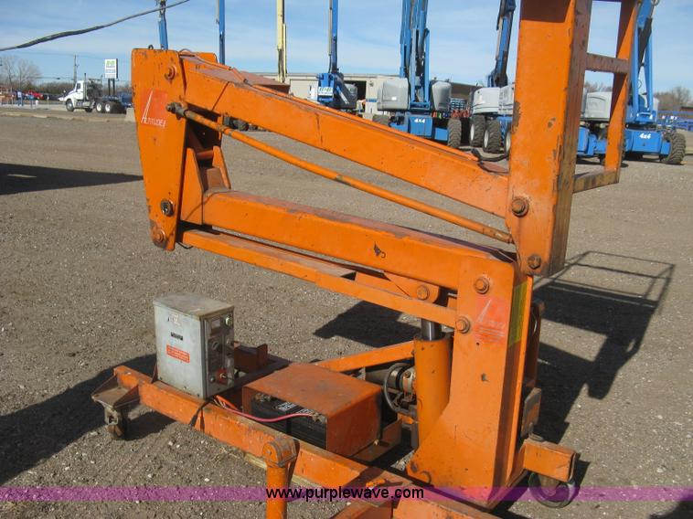 image for item J2980 Altitude 15/21 platform lift