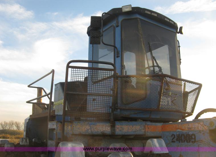 image for item J2981 2002 Al-jon 81K impact landfill compactor