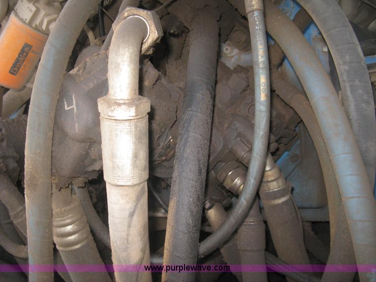 image for item J2981 2002 Al-jon 81K impact landfill compactor