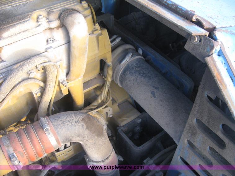 image for item J2981 2002 Al-jon 81K impact landfill compactor