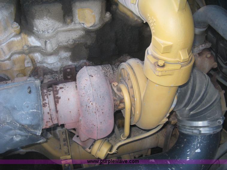 image for item J2981 2002 Al-jon 81K impact landfill compactor