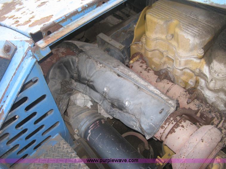 image for item J2981 2002 Al-jon 81K impact landfill compactor