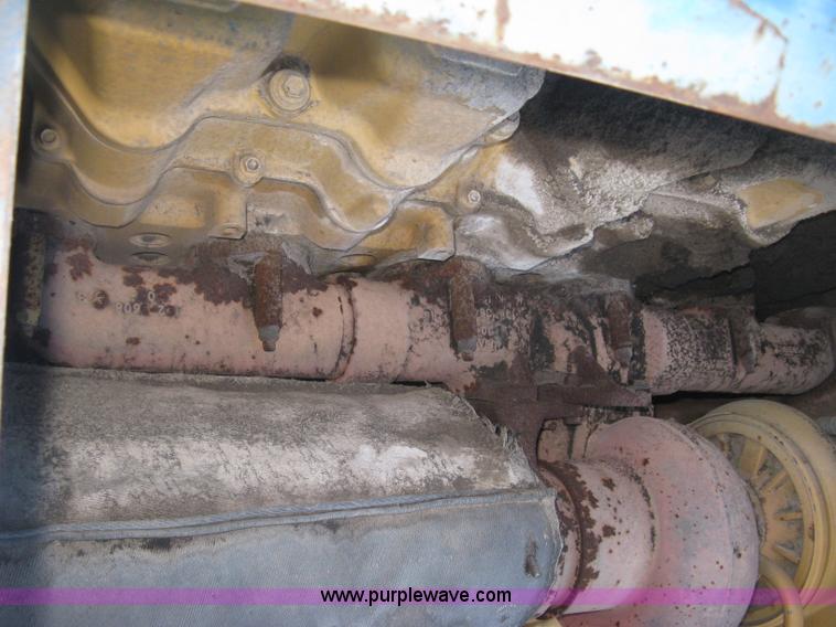 image for item J2981 2002 Al-jon 81K impact landfill compactor