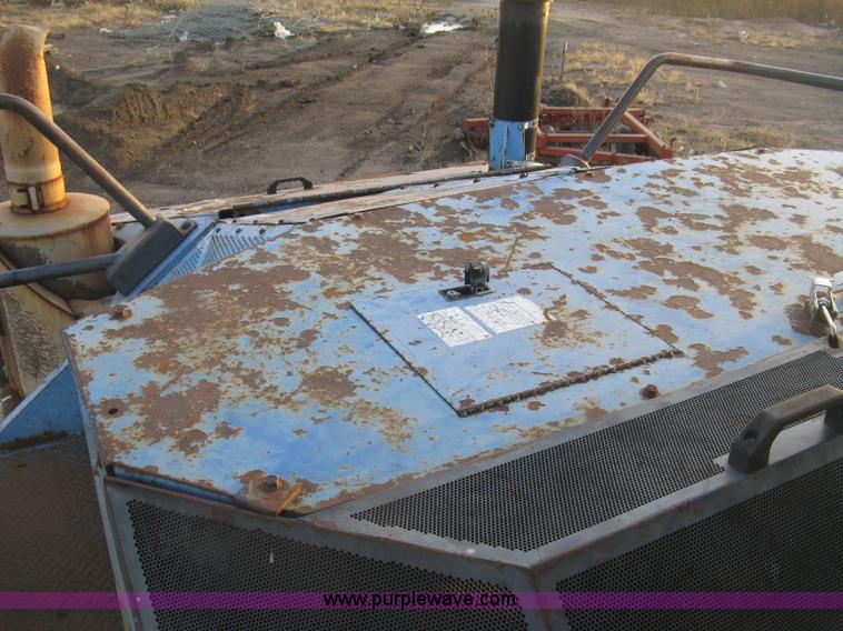image for item J2981 2002 Al-jon 81K impact landfill compactor