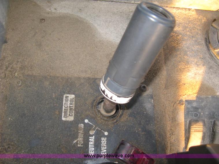 image for item J2981 2002 Al-jon 81K impact landfill compactor