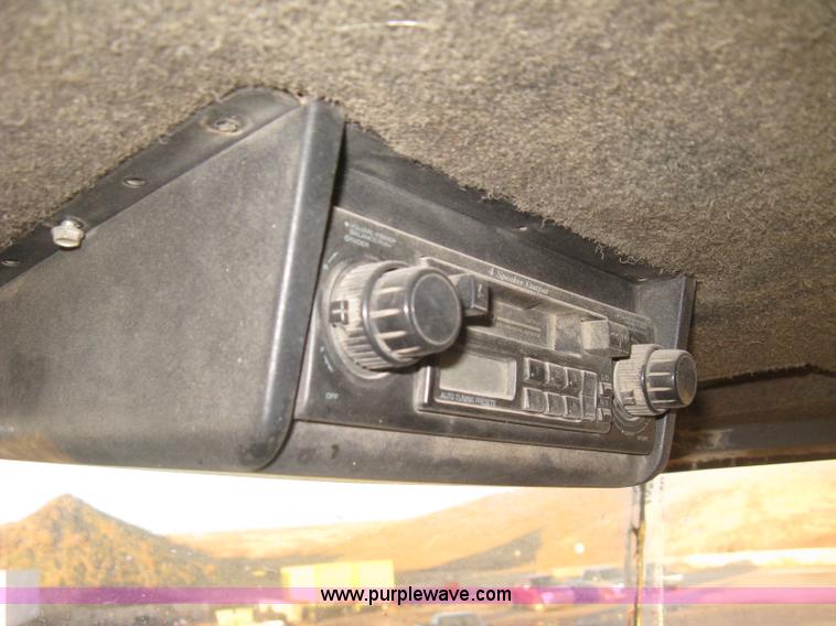 image for item J2981 2002 Al-jon 81K impact landfill compactor