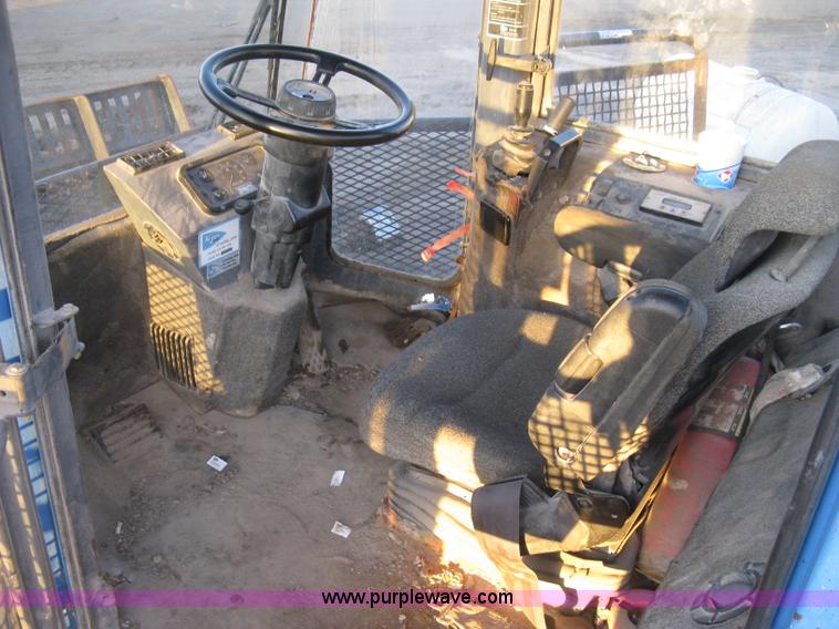 image for item J2981 2002 Al-jon 81K impact landfill compactor