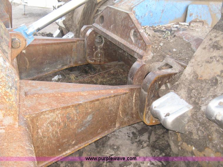 image for item J2981 2002 Al-jon 81K impact landfill compactor