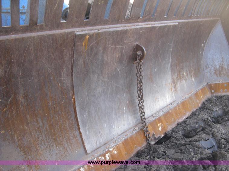 image for item J2981 2002 Al-jon 81K impact landfill compactor