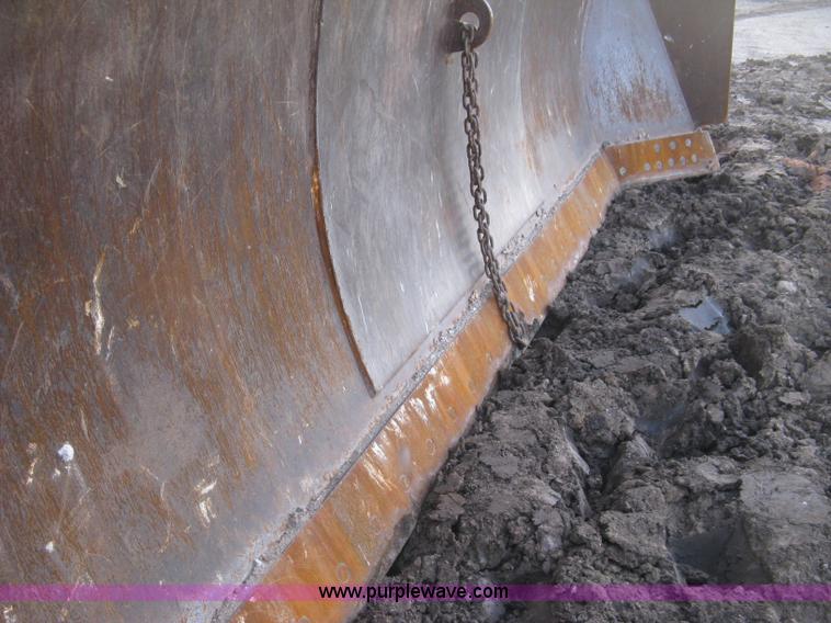 image for item J2981 2002 Al-jon 81K impact landfill compactor