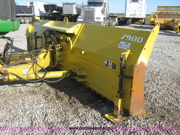 image for item J2982 Degelman 7900 six-way dozer blade