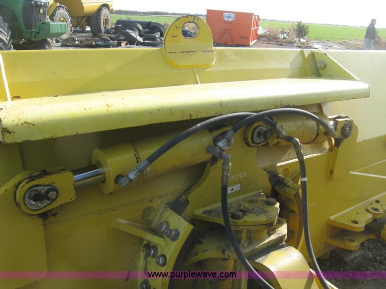 image for item J2982 Degelman 7900 six-way dozer blade