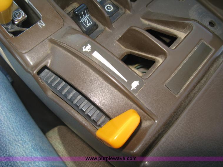 image for item J2983 2008 John Deere 9630 4WD tractor