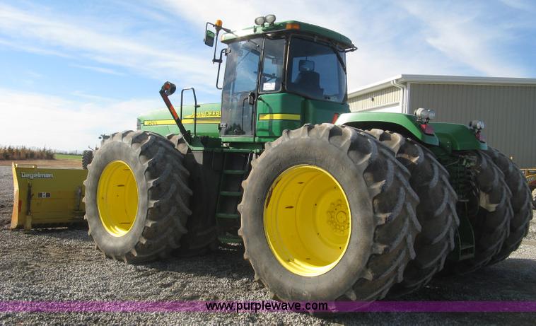 image for item J2984 2003 John Deere 9520 4WD tractor