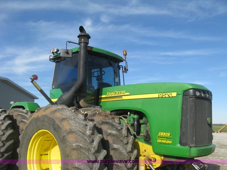 image for item J2984 2003 John Deere 9520 4WD tractor