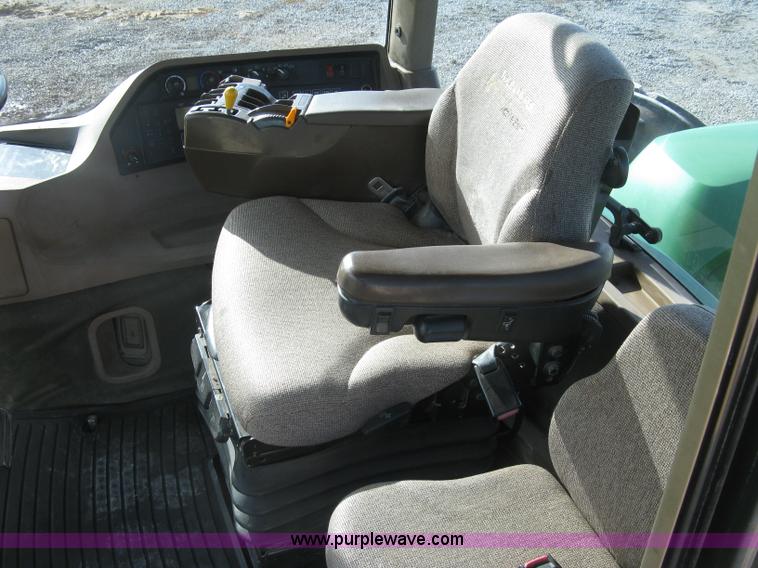 image for item J2984 2003 John Deere 9520 4WD tractor