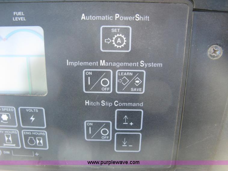 image for item J2984 2003 John Deere 9520 4WD tractor