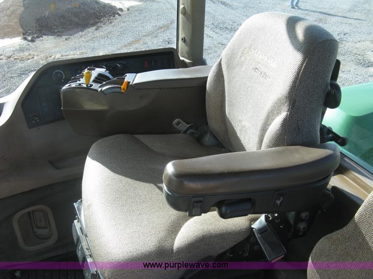 image for item J2984 2003 John Deere 9520 4WD tractor