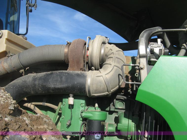 image for item J2984 2003 John Deere 9520 4WD tractor