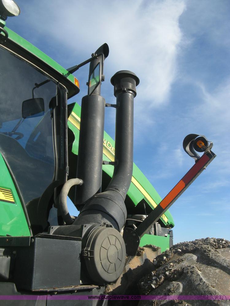 image for item J2984 2003 John Deere 9520 4WD tractor